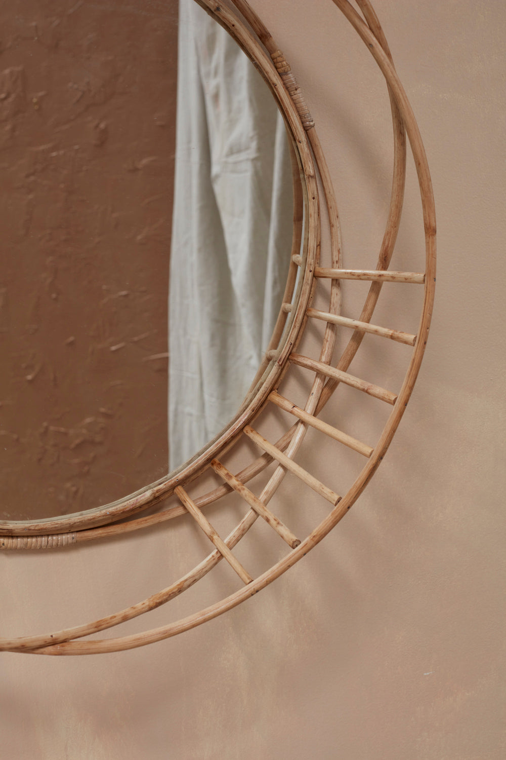 Oviedo Mirror