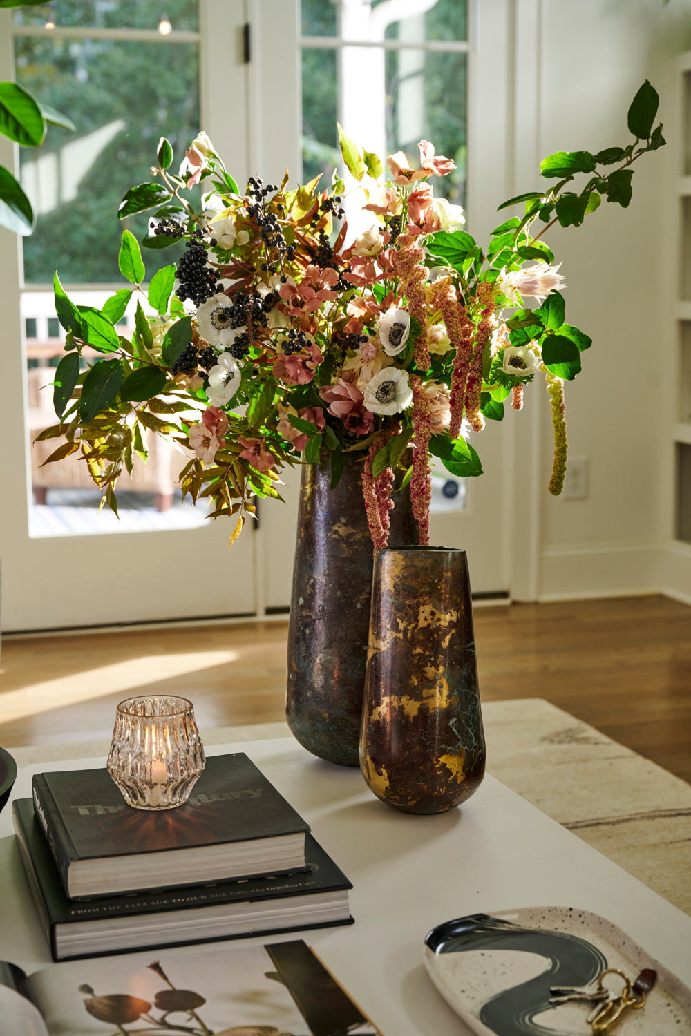 Alister Vase
