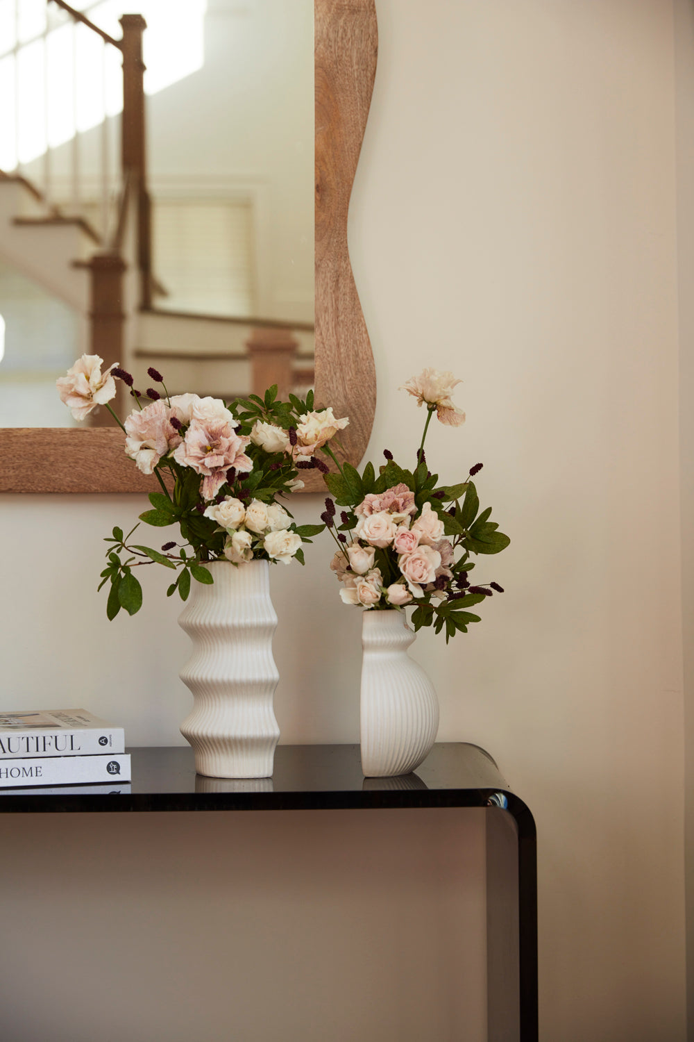 Claude Vase Bookend