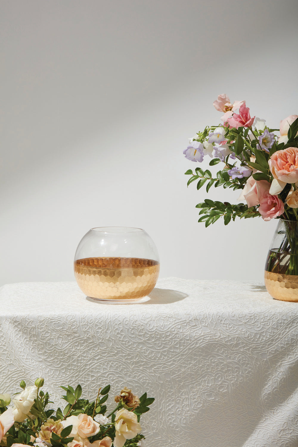 Elsa Globe Vase
