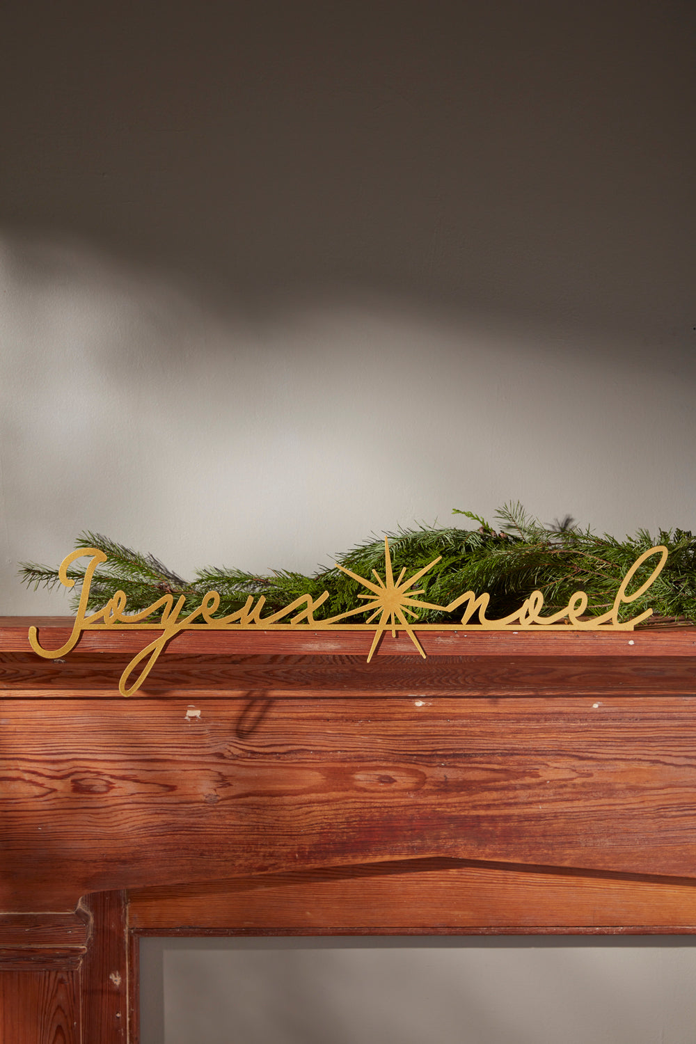 Joyeux Noel Mantlepiece