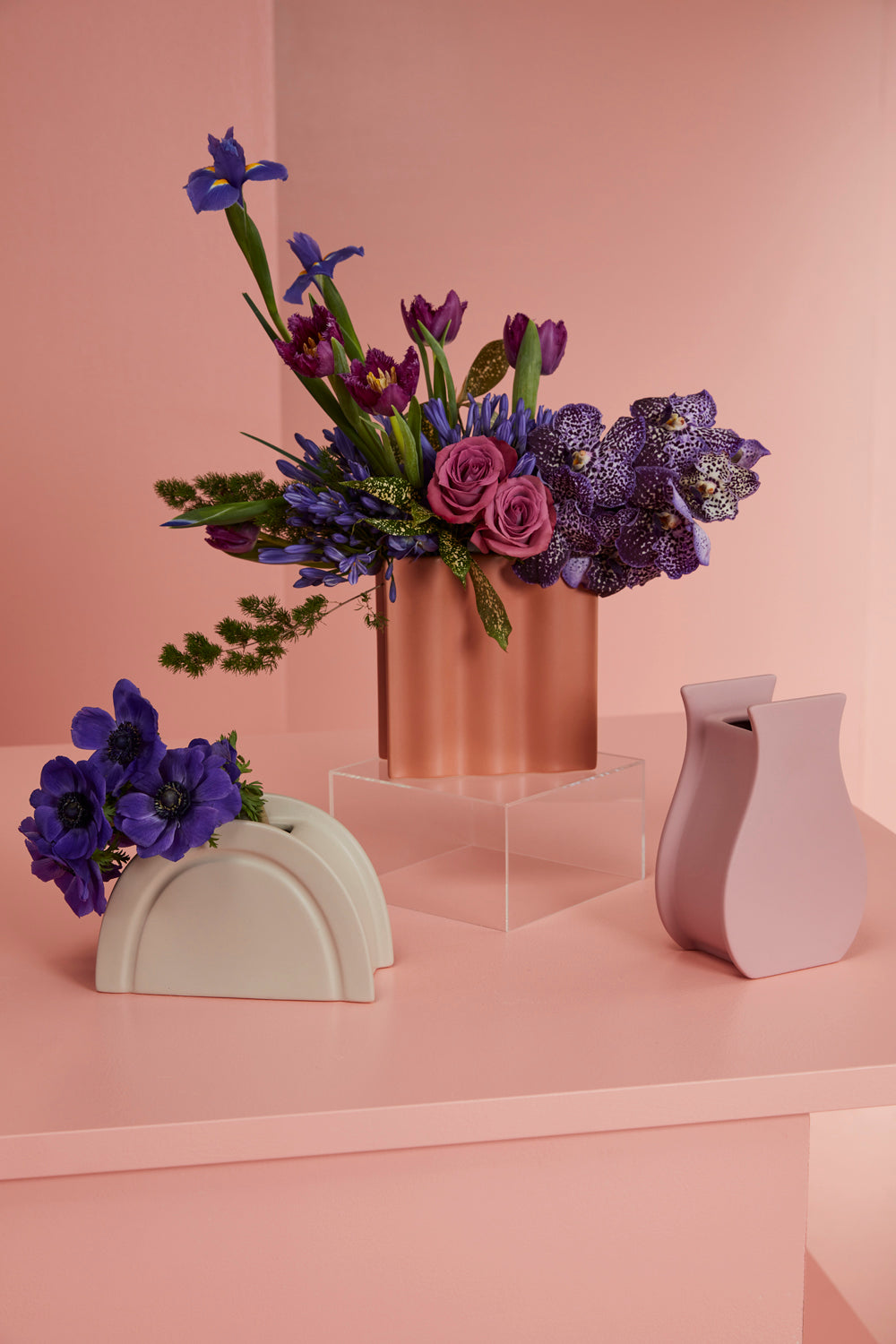 Outline Vase