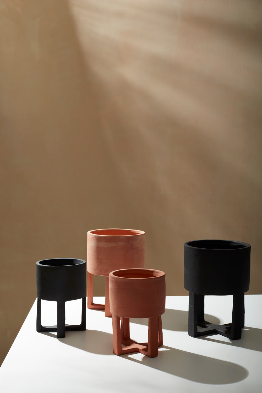 Santurce Footed Pot