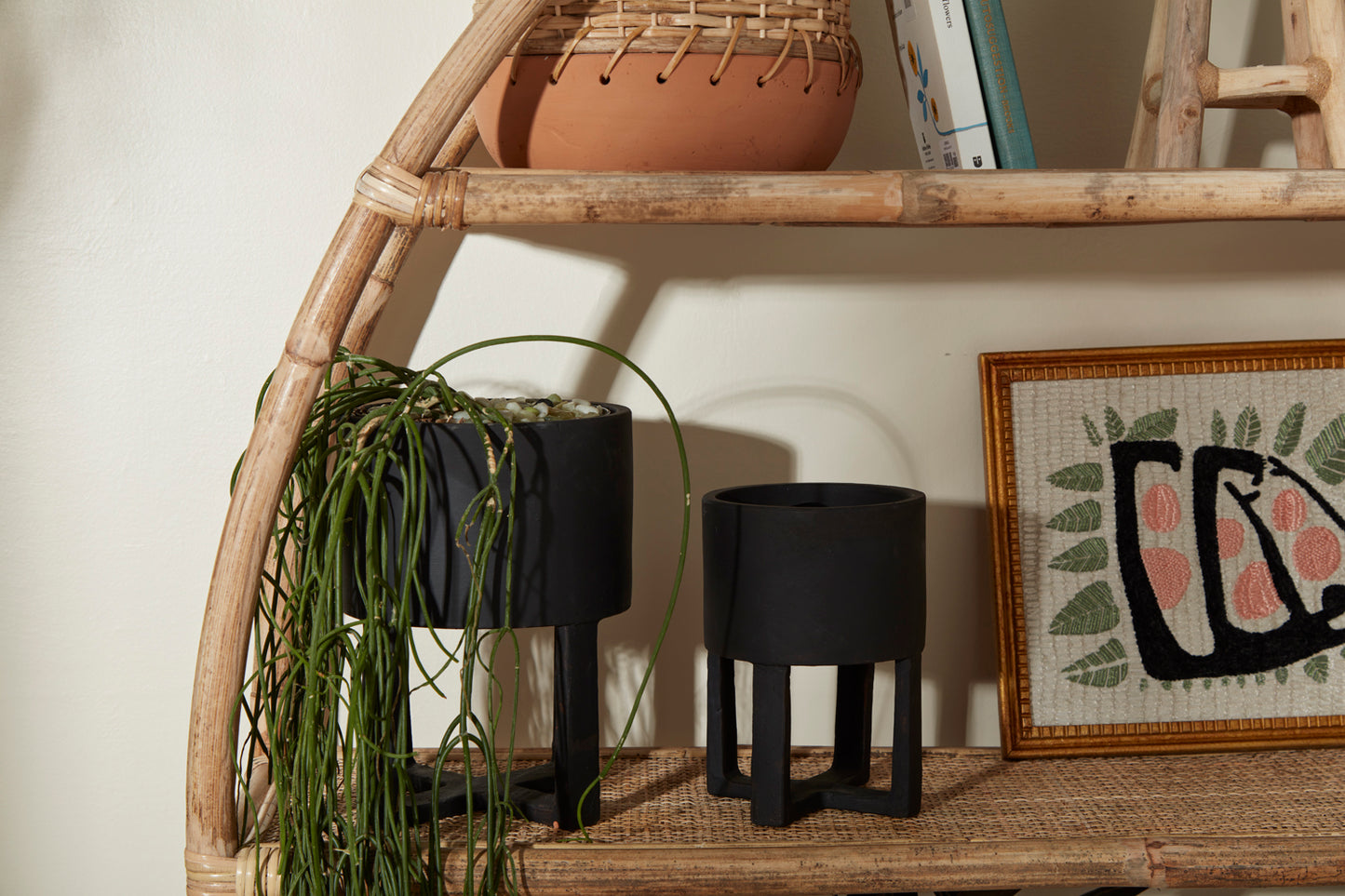 Santurce Footed Pot
