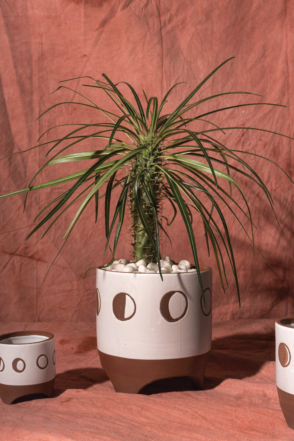 Solar Footed Pot