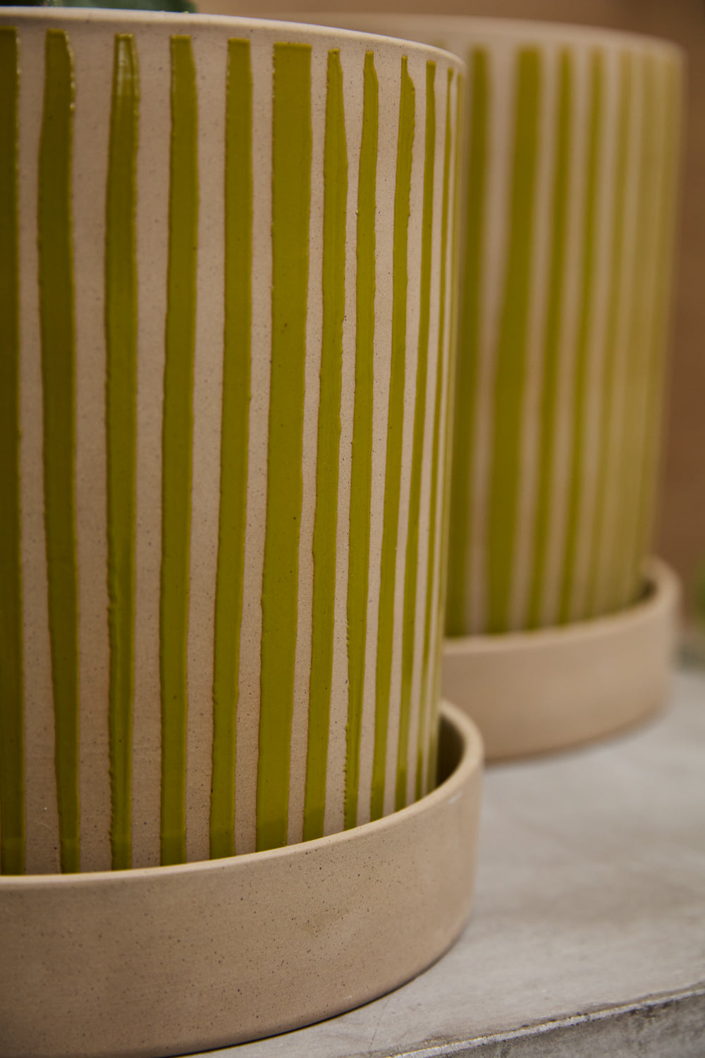 Sullivan Pot with Saucer