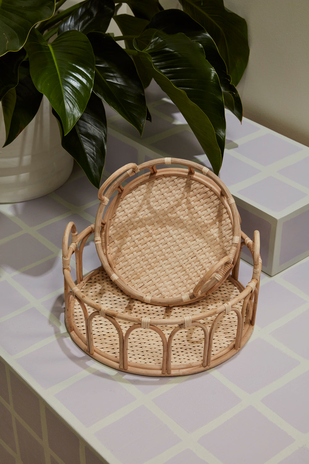 Carousel Tray - Set of 2