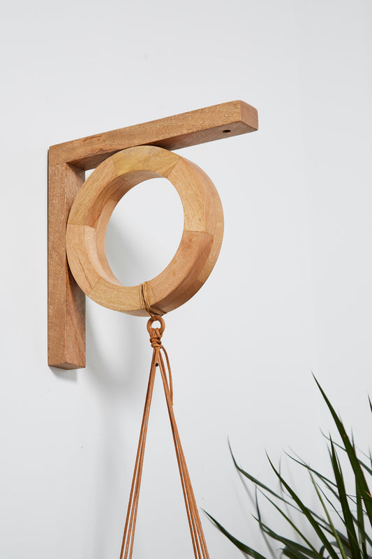 Perris Plant Hanger