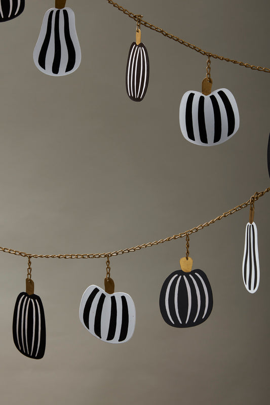 Banded Pumpkin Garland