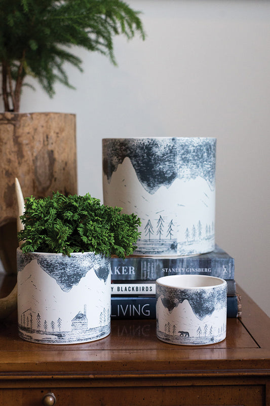 Cabin Bear Pot