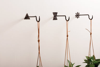 Chet Wall Hanger