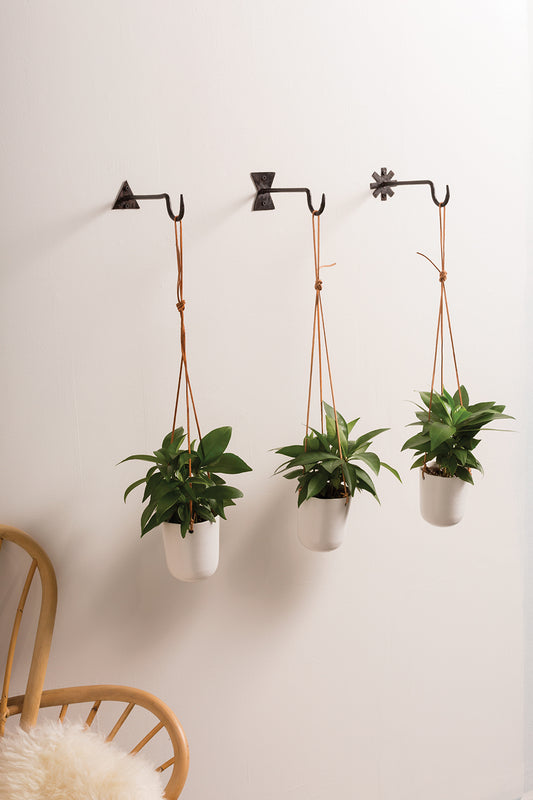 Chet Wall Hanger