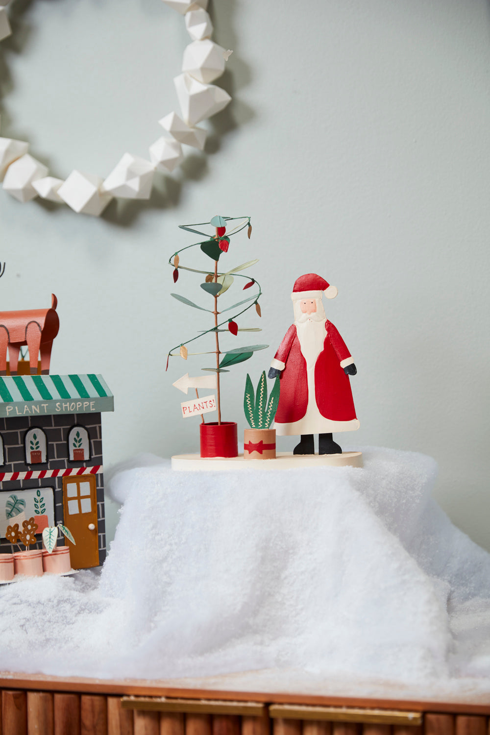 Fiddle Leaf Santa Figurine