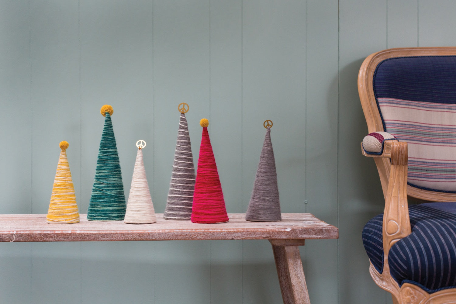 Peace Topper Tree